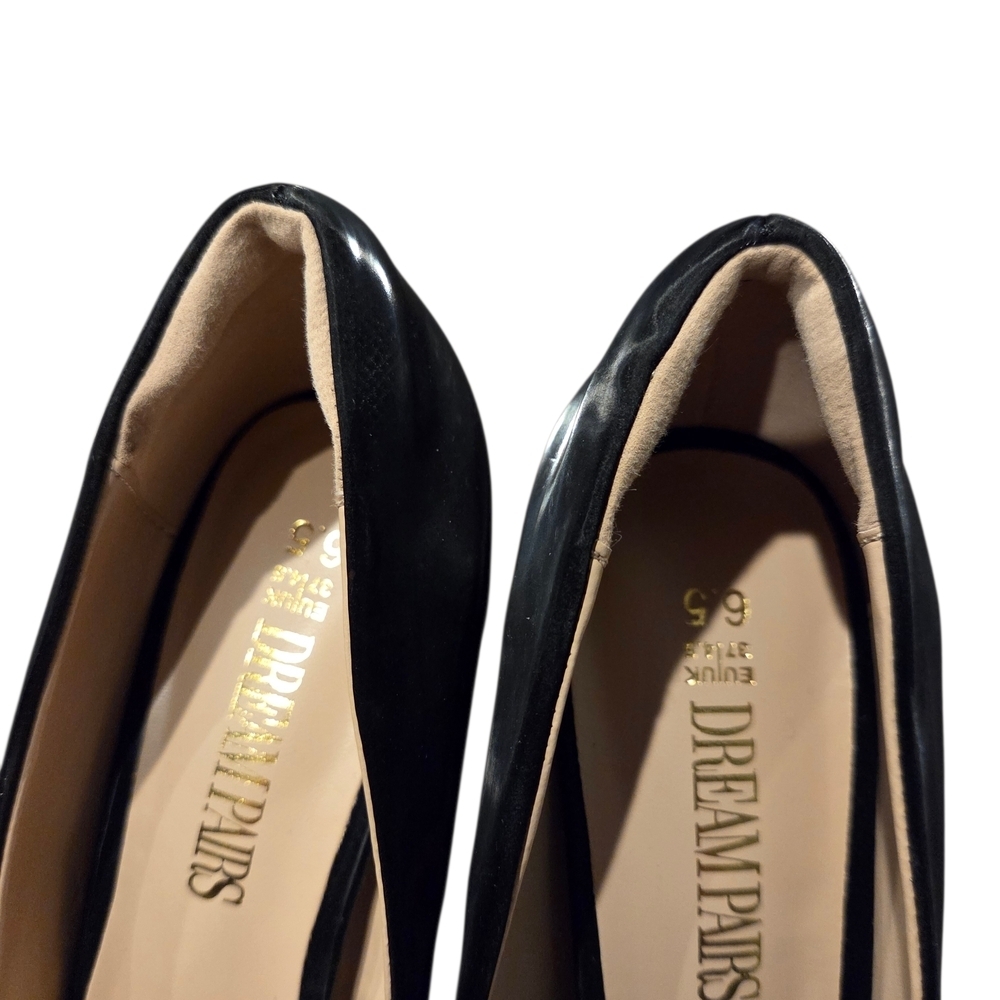 Elegant Dream Pairs Black and Silver Rhinestone Pumps with Bow Detail - Picture 3 of 9